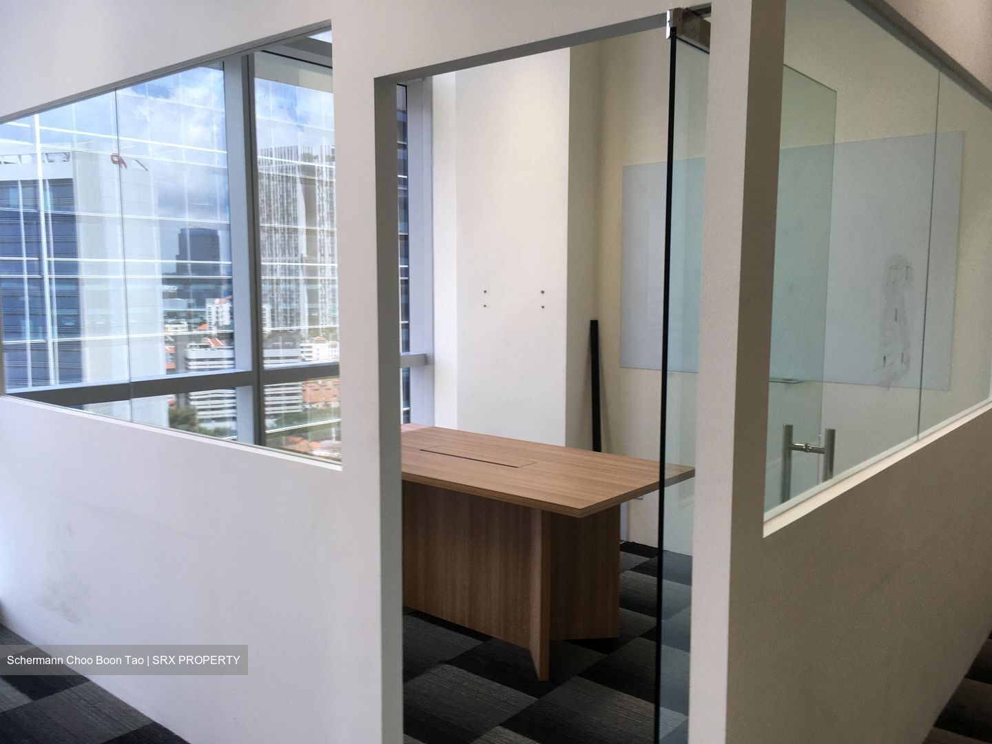 Sbf Center (D1), Office #488492381